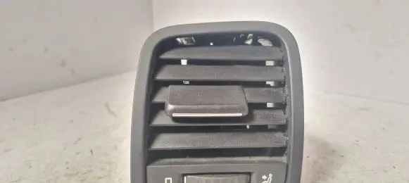 Skoda Yeti (5L) Dash center air vent grill 5l0819701