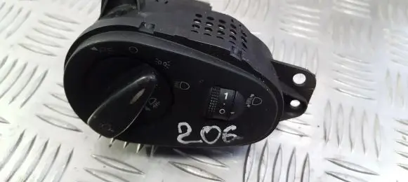 Ford Focus Light switch 98ag13a024cg 04052523