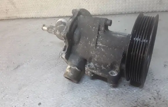 Mini One - Cooper R50 - 53 Water pump 04693121AB