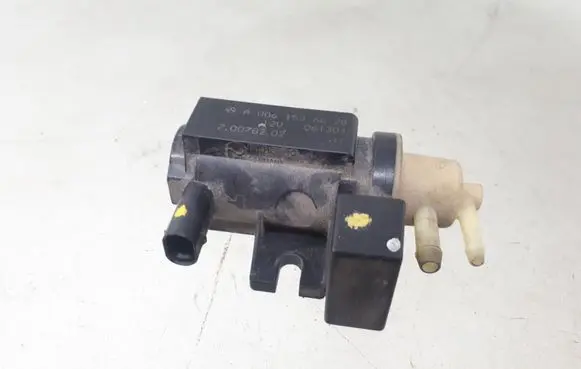 Mercedes-Benz B W245 Vacuum valve A0061536628