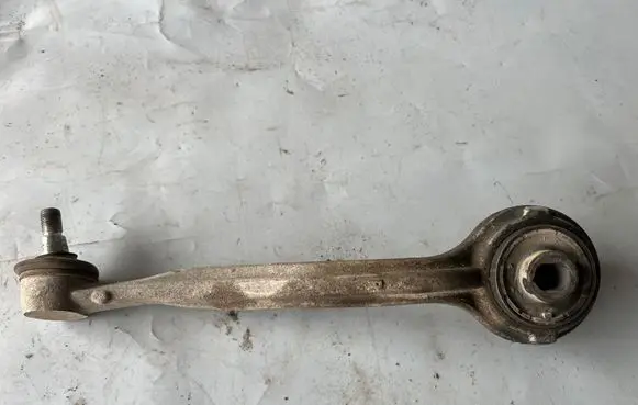 Mercedes-Benz C W203 Front control arm 