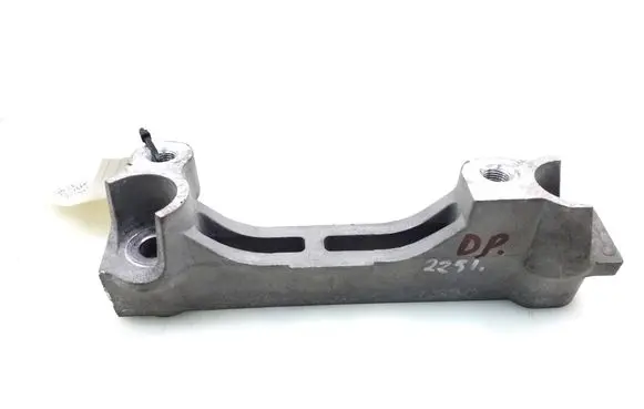 Toyota RAV 4 (XA40) Engine mounting bracket 1234126011