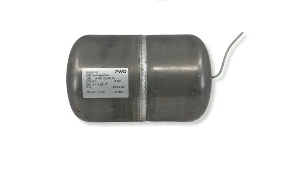 Mercedes-Benz GLE AMG (W166 - C292) Air suspension tank/reservoir A1663200415 P0205701