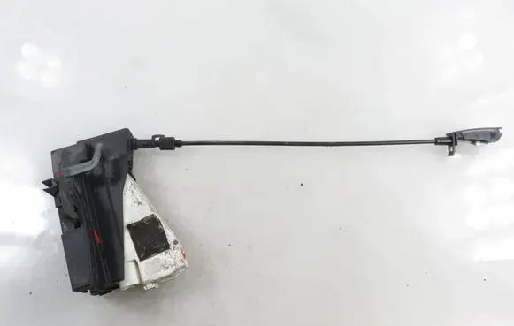 Seat Alhambra (Mk1) Rear door lock 
