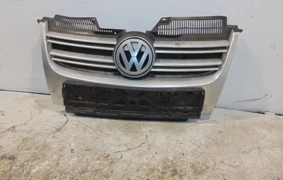 Volkswagen Jetta V Front bumper upper radiator grill 1K5853653A 1KD853651 1KD853761