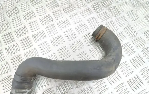 Opel Zafira B Engine coolant pipe/hose 13117572