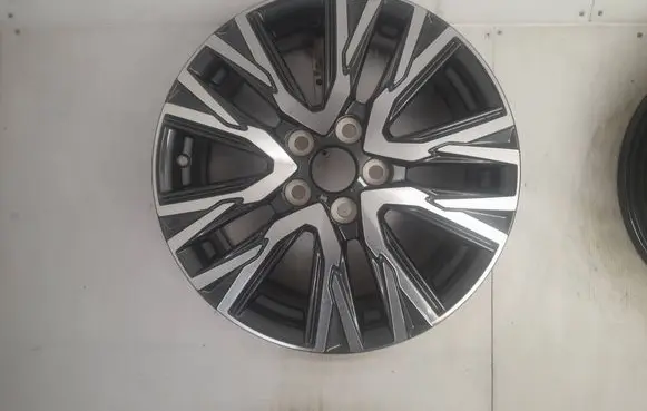 Toyota Yaris R17 alloy rim PW457-0D007