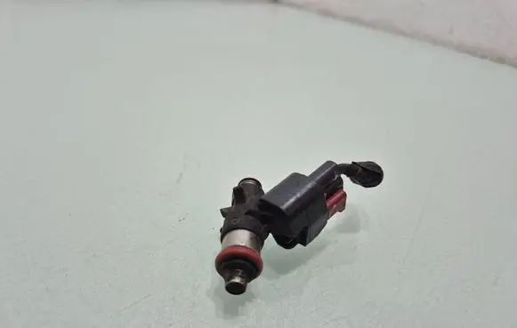 Dodge Grand Caravan Fuel injector 0280158233