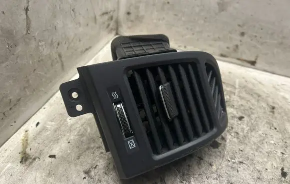 Hyundai Santa Fe Dashboard side air vent grill/cover trim 974802B900