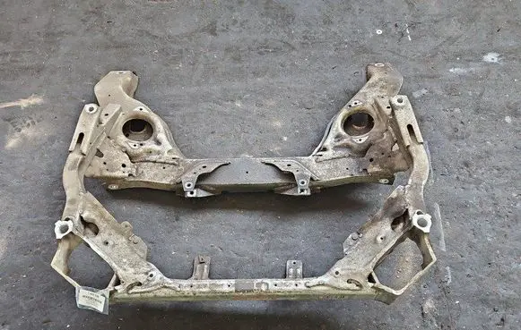 BMW X1 E84 Front axle beam 465414374 IMPRK1443239