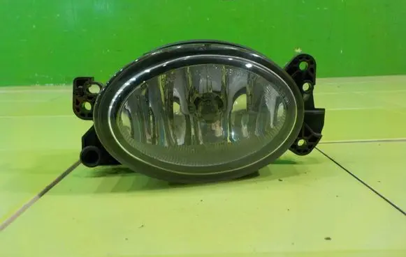 Mercedes-Benz CLK A209 C209 Front fog light A1698201556 XP250