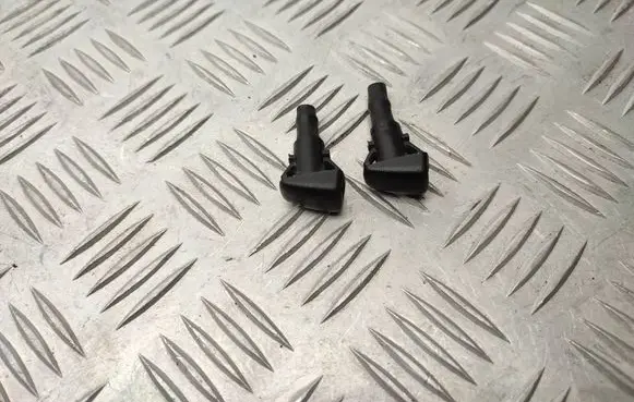 Hyundai i40 Windshield washer spray nozzle 