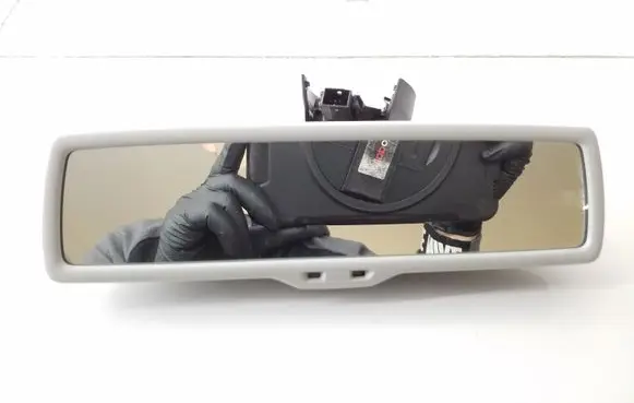 Rear view mirror (interior)