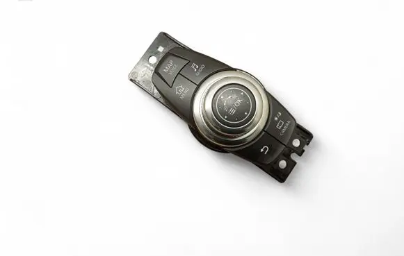Infiniti QX30 Head unit multimedia control 5DA1B21E0653