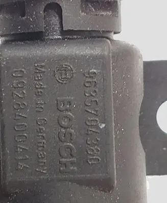 Citroen C5 Turbo solenoid valve 9635704380