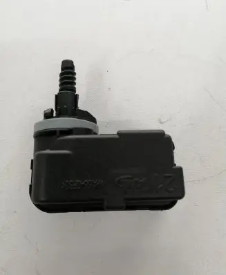Volkswagen Golf VII Headlight level adjustment motor 5G0941295