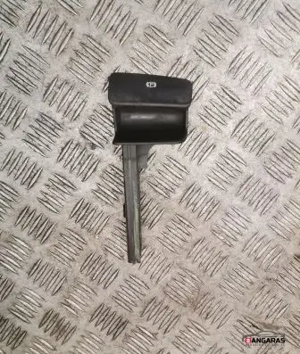 Audi Q7 4L Hand brake release handle 4l2711878