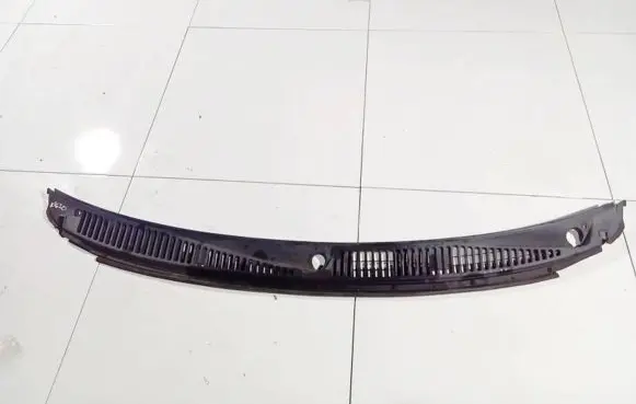 Suzuki Ignis Wiper trim 7233086g10 72330-86g10