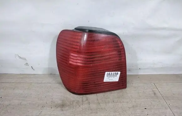Volkswagen PASSAT B5 Rear/tail lights