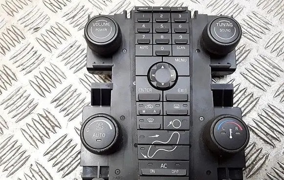 Volvo S40 Climate control unit 8697155