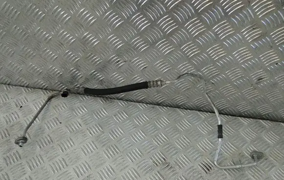 Renault Kadjar Air conditioning (A/C) pipe/hose 924403975R