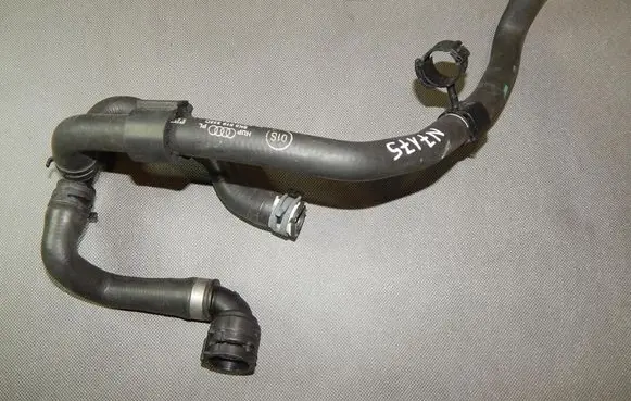 Audi A5 Sportback 8TA Engine coolant pipe/hose 8K0819332D