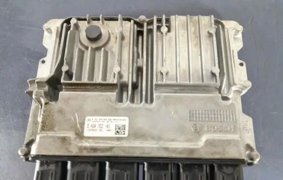 BMW 5 G30 G31 Engine control unit/module ECU 5A307E2