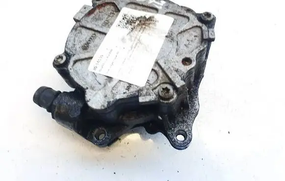 Volkswagen Tiguan Vacuum pump 03L145100