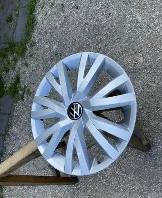 Volkswagen Golf VII R16 wheel hub/cap/trim