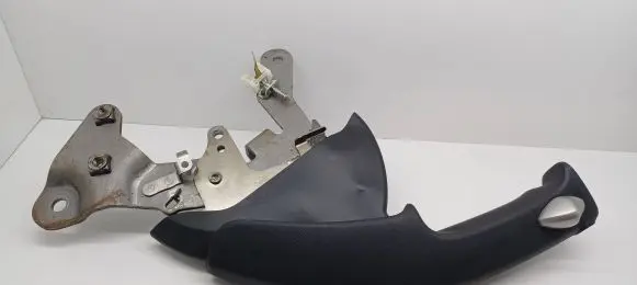 Handbrake/parking brake lever assembly