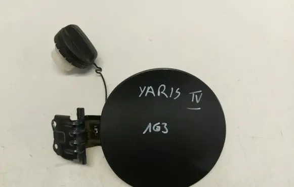 Toyota Yaris XP210 Fuel tank cap
