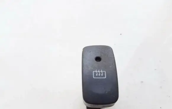 Windscreen/window heater switch