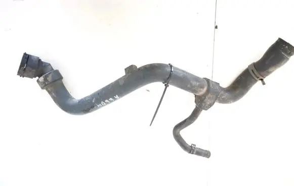Volkswagen PASSAT B5 Engine coolant pipe/hose 4b0121101e
