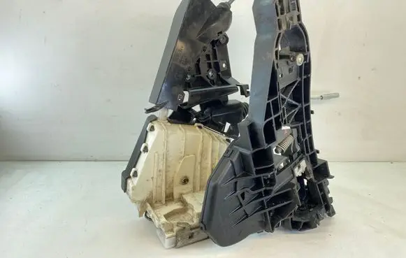 Mercedes-Benz B W245 Front door lock 1697202535