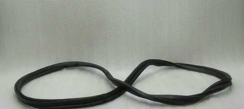 Aston Martin DB9 Front door rubber seal 4G43L43720AE
