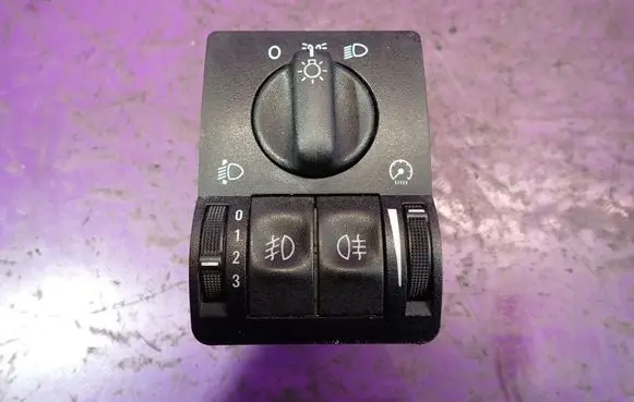 Opel Astra G Light switch