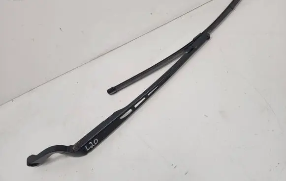 Audi A6 S6 C6 4F Front wiper blade arm 74560