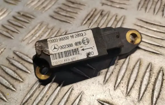 Mercedes-Benz S W220 Airbag deployment crash/impact sensor 2208204426