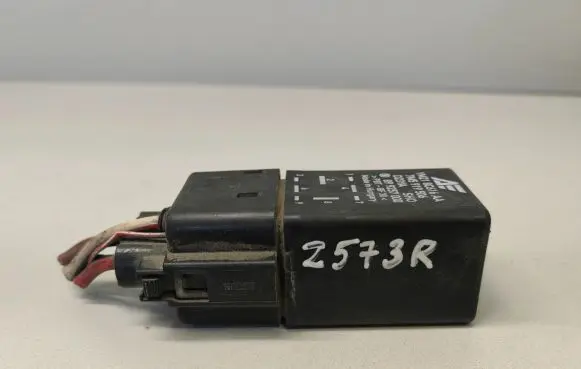 Ford Galaxy Glow plug pre-heat relay 7M5919506 YM218C616AA