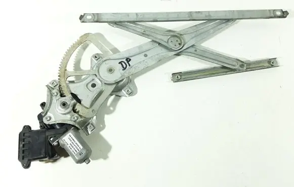Toyota Verso Front door window regulator with motor 698100F020 977556106