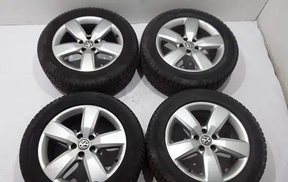 Volkswagen Amarok R17 alloy rim 