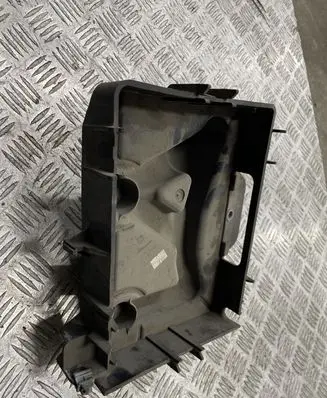 Skoda Fabia Mk2 (5J) Battery tray 5Z0915331