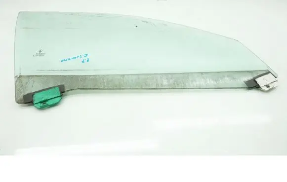 Maserati Quattroporte Front door window glass four-door 