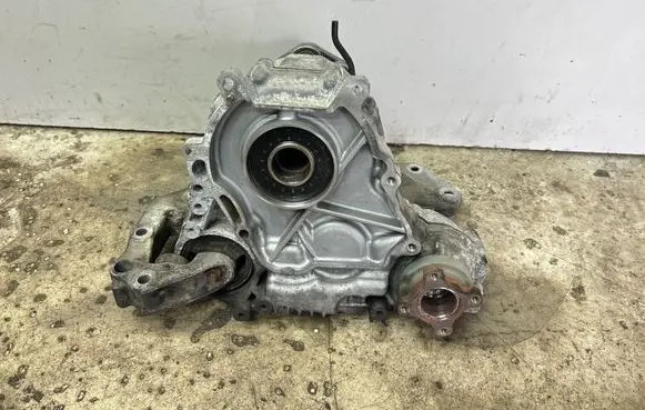 BMW 5 F10 F11 Gearbox transfer box case 7643756 7643761
