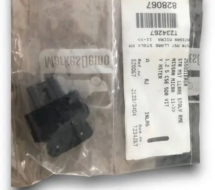 Nissan Juke I F15 Other switches/knobs/shifts 255001EA1A 828067 21333404