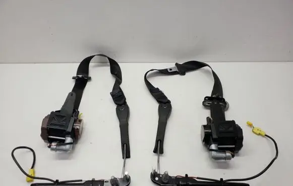 Opel Antara Front seatbelt 95473474 95473470