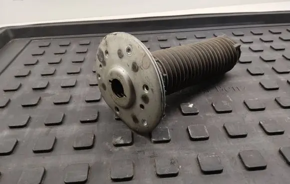 Land Rover Evoque I Front upper strut mount 