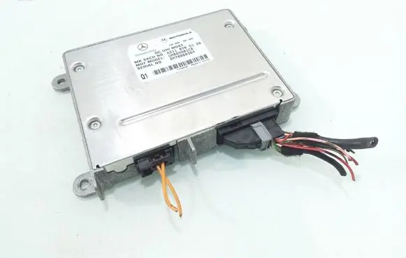Mercedes-Benz E W211 Bluetooth control unit module A2118705526 DM70860364