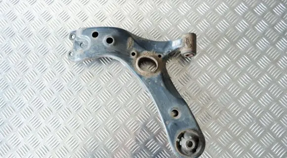 Lexus CT 200H Front lower control arm/wishbone 4806947050