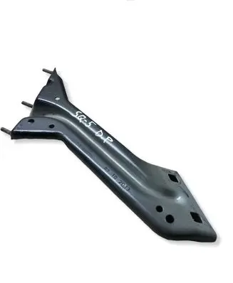 Audi Q5 SQ5 Fender mounting bracket 8R0821136